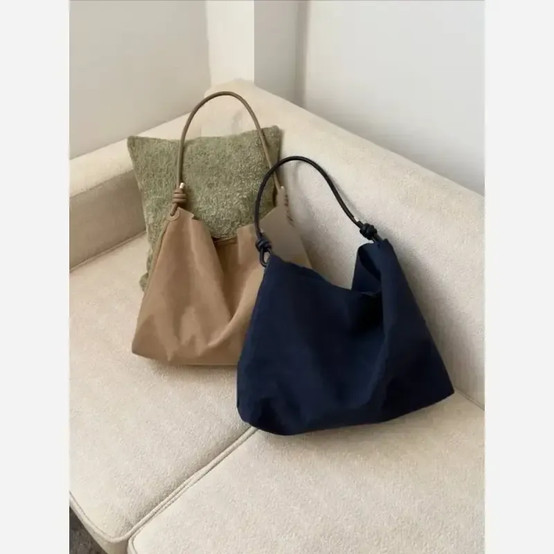 کیف دستی زنانه جیر مدل تک قیطونی با کیف آرایشی