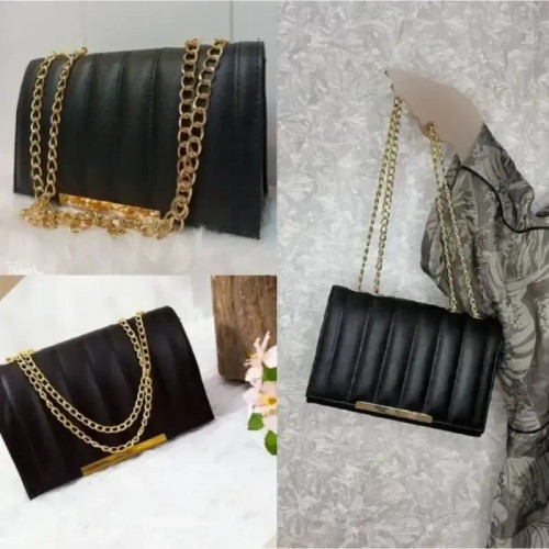 کیف زنانه چرمی مشکی ابعاد 20 در 15 سانتی متر